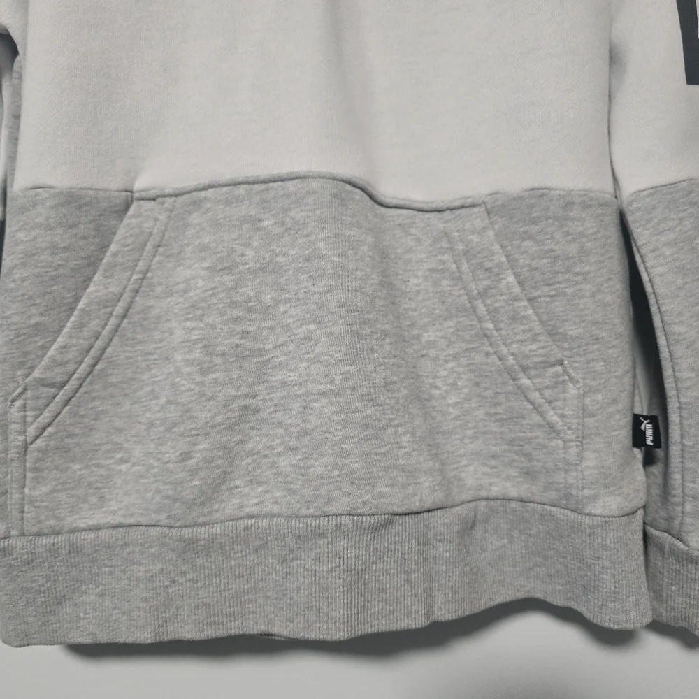 Puma Youth Boy's Size 7-8 Hoodie in Gray and White - Picture 4 of 11